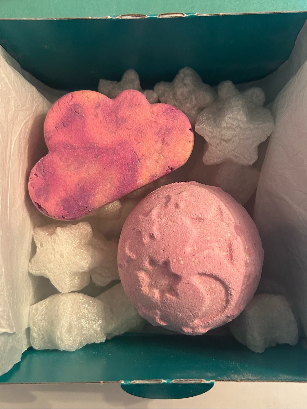 Lush Bath & Body Gift Box, includes Bubble Bar & Bath Bomb